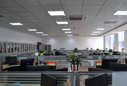 海内商品期市夜盘：多种品类涨跌纷歧，低硫燃料油涨0.79%:燃料油